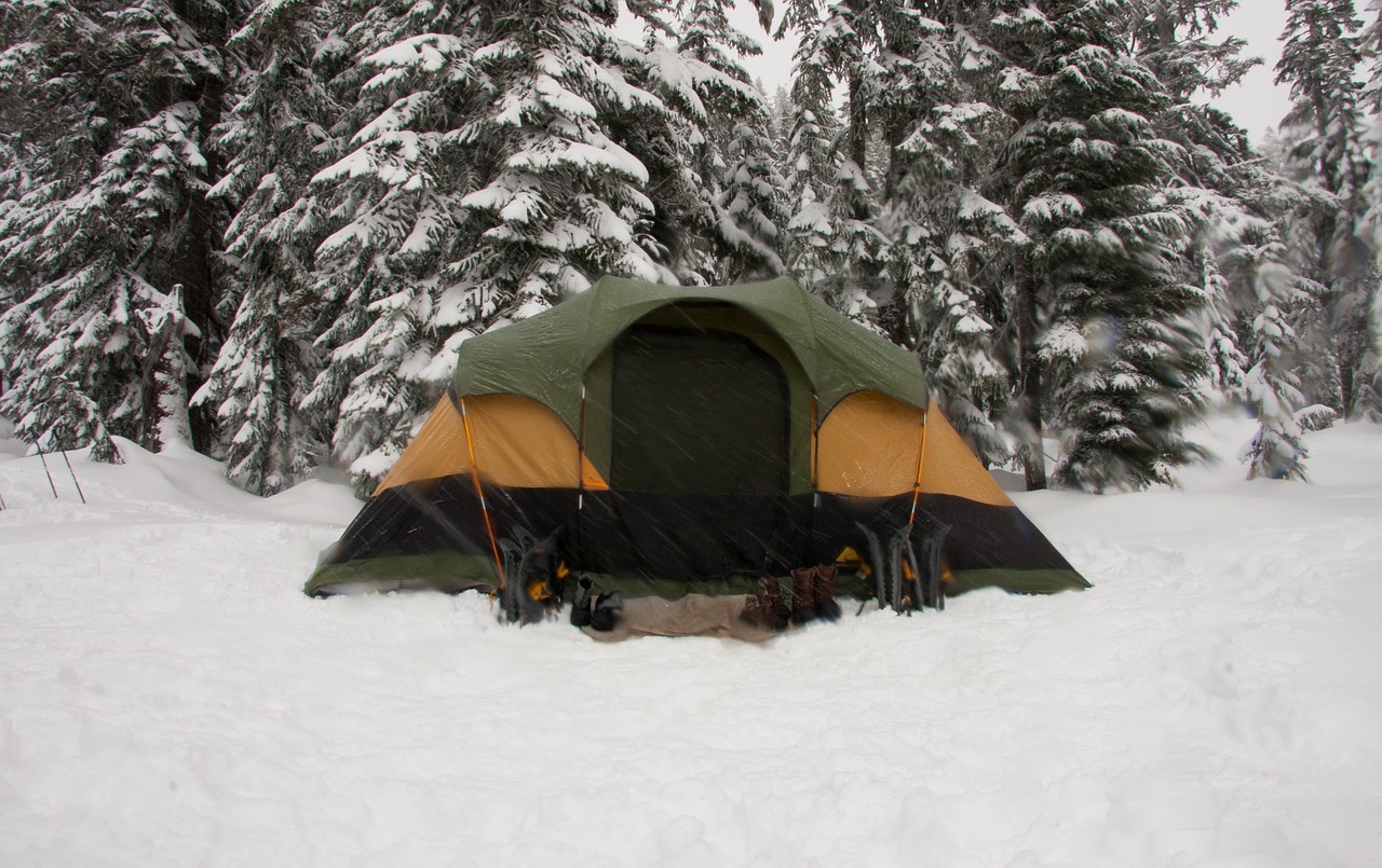 tent snow ice free photo