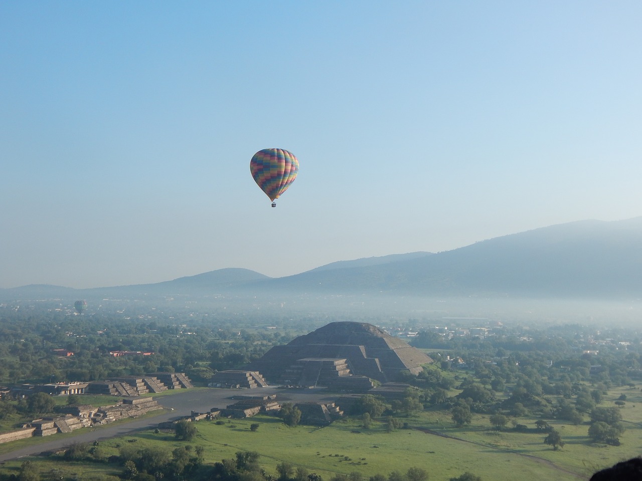 teotihuacan mexico archaeological zone free photo
