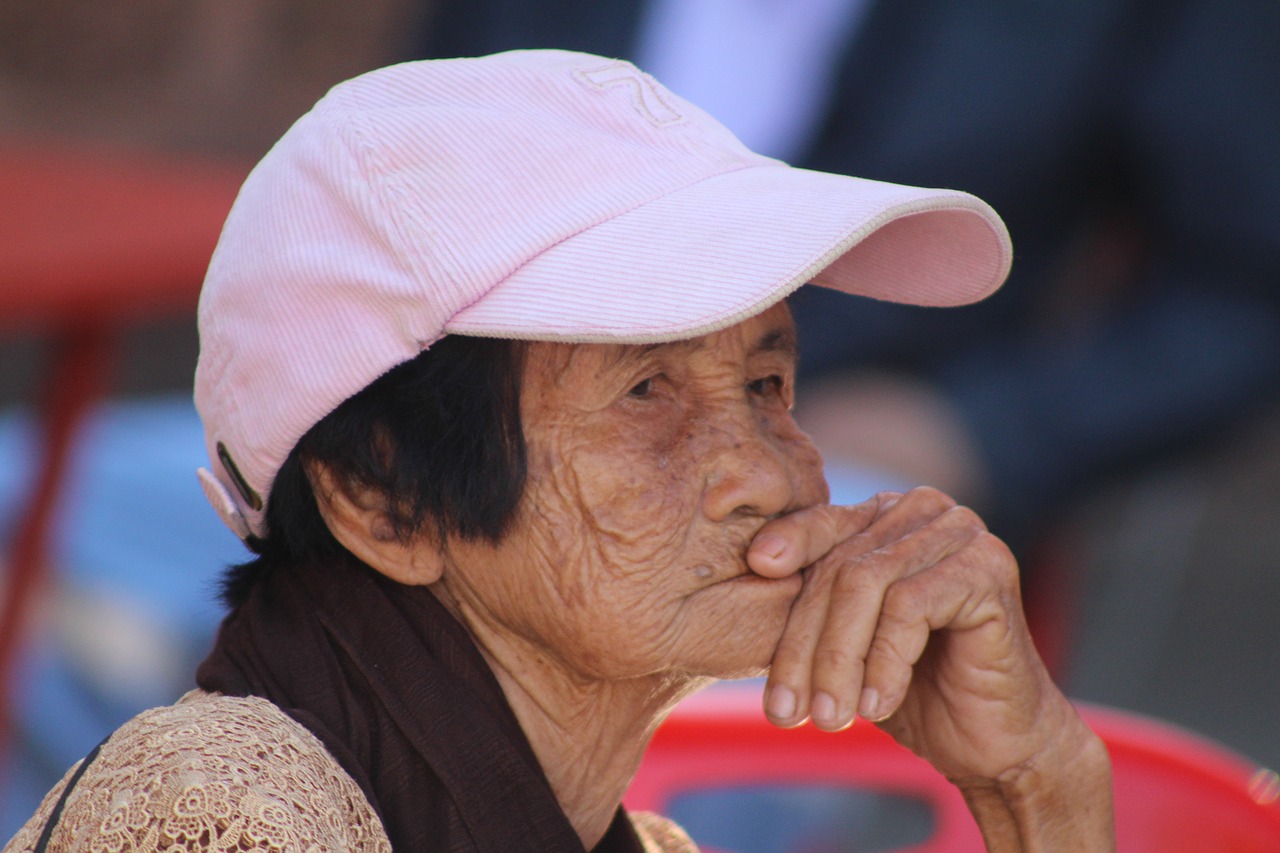 thai  elderly  woman free photo