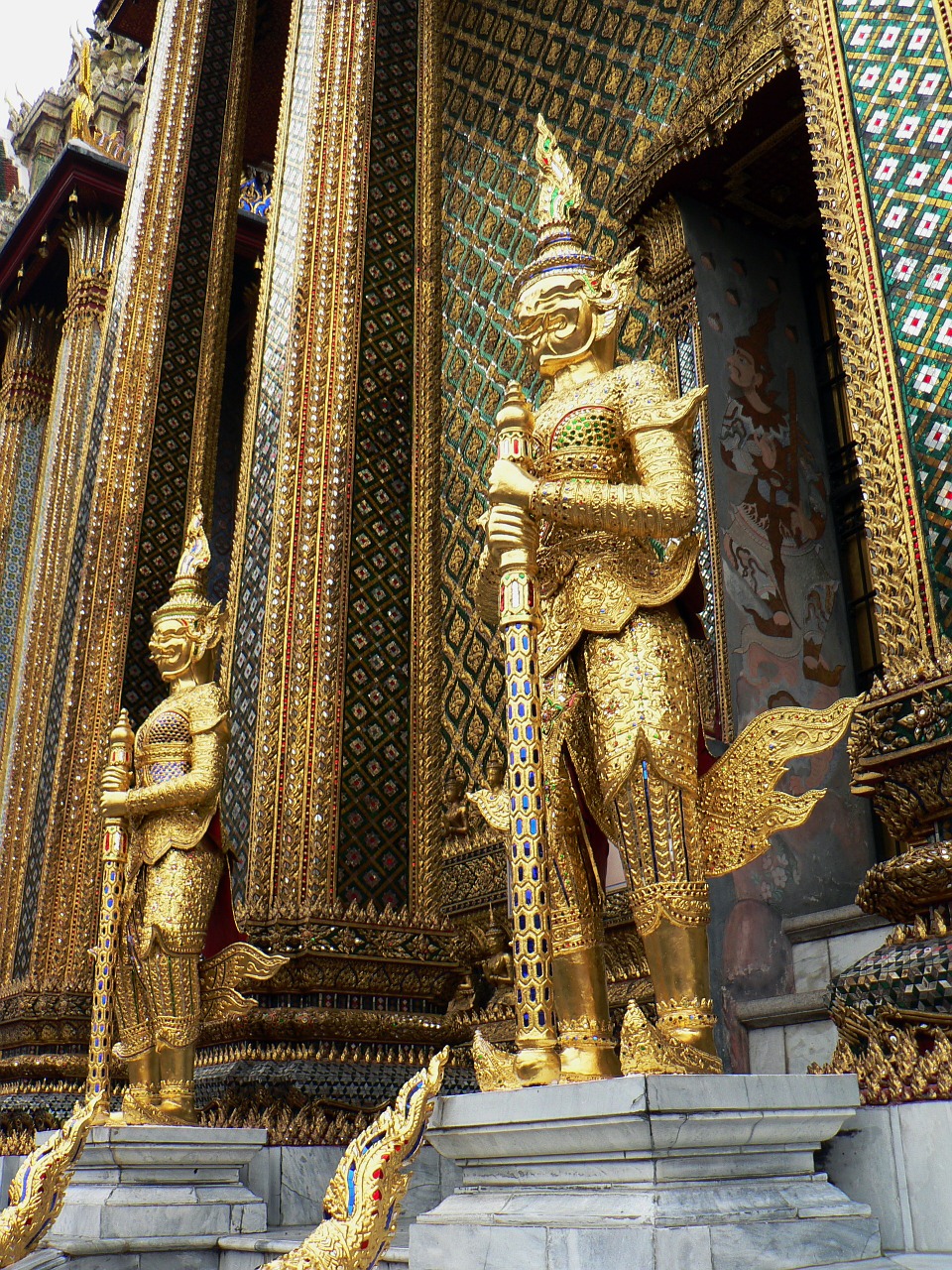 thailand royal palace guards free photo