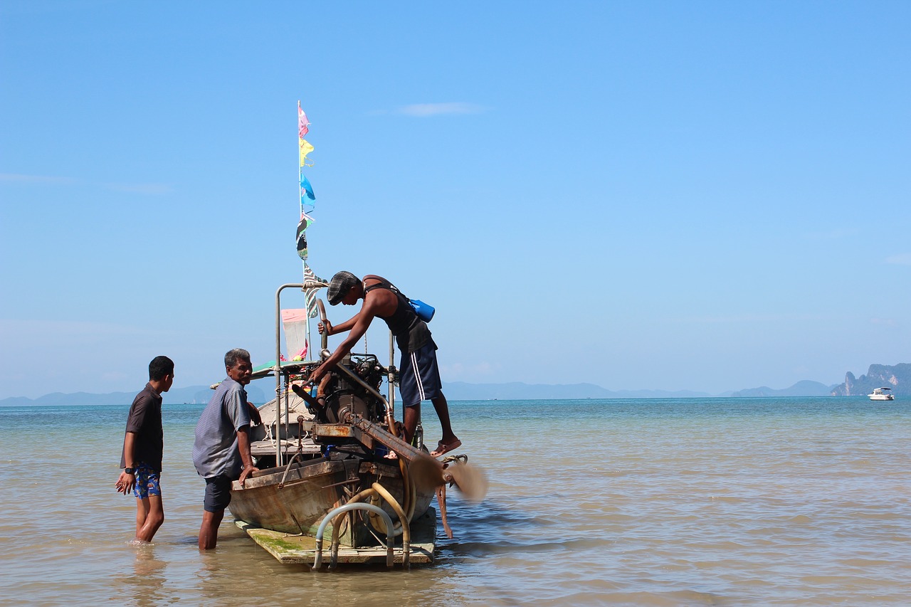 thailand fischer fishing boat free photo
