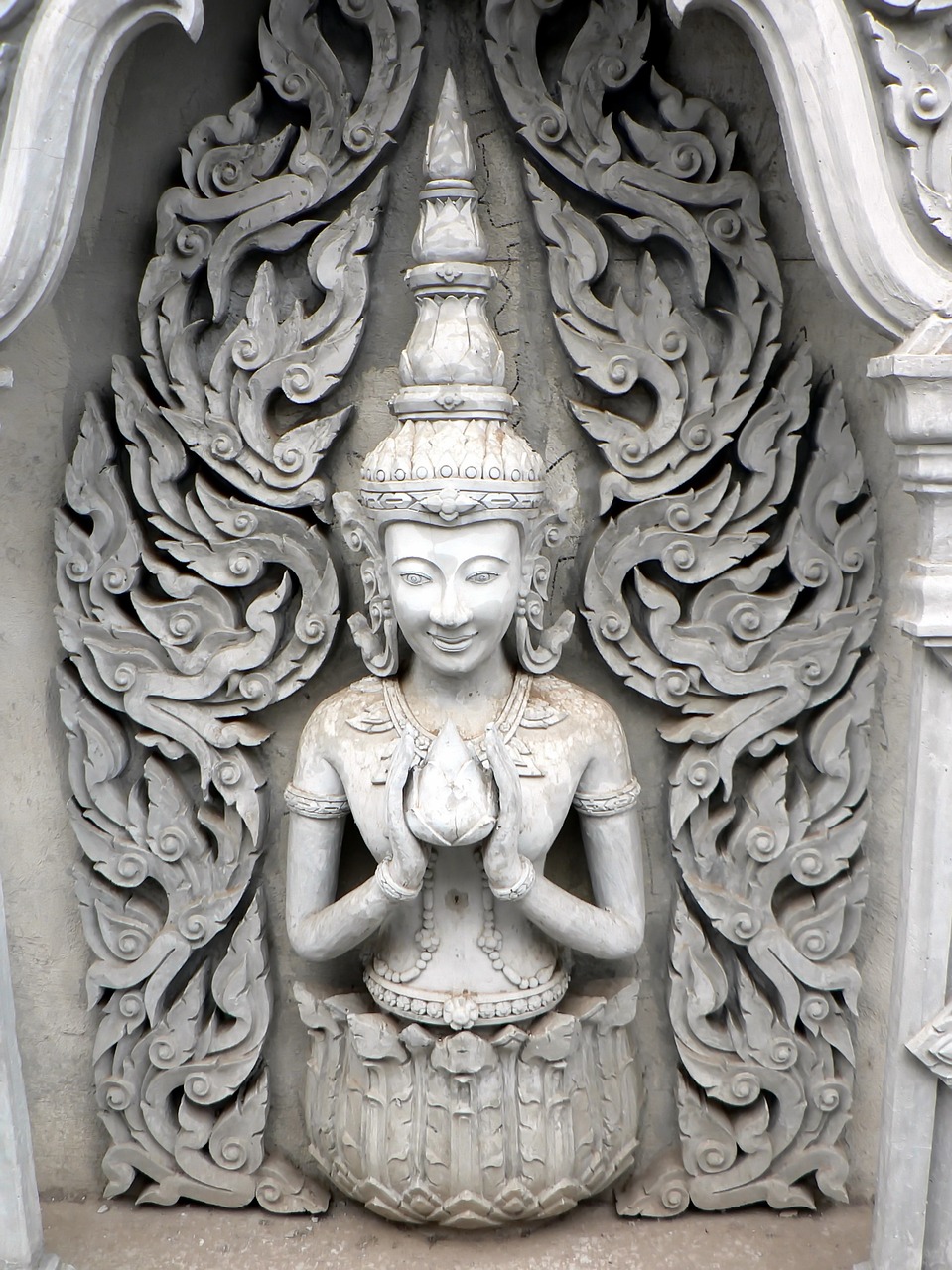 thailand divinity sculpture free photo