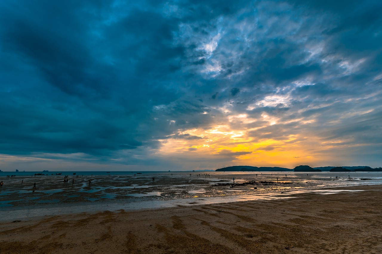 thailand  krabi  sky free photo