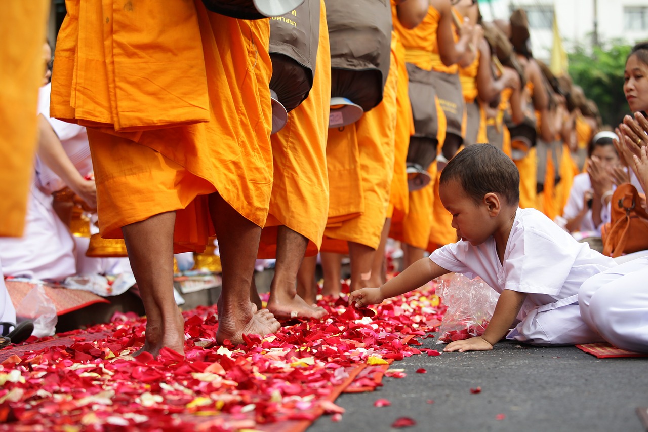 thailand child buddhists free photo