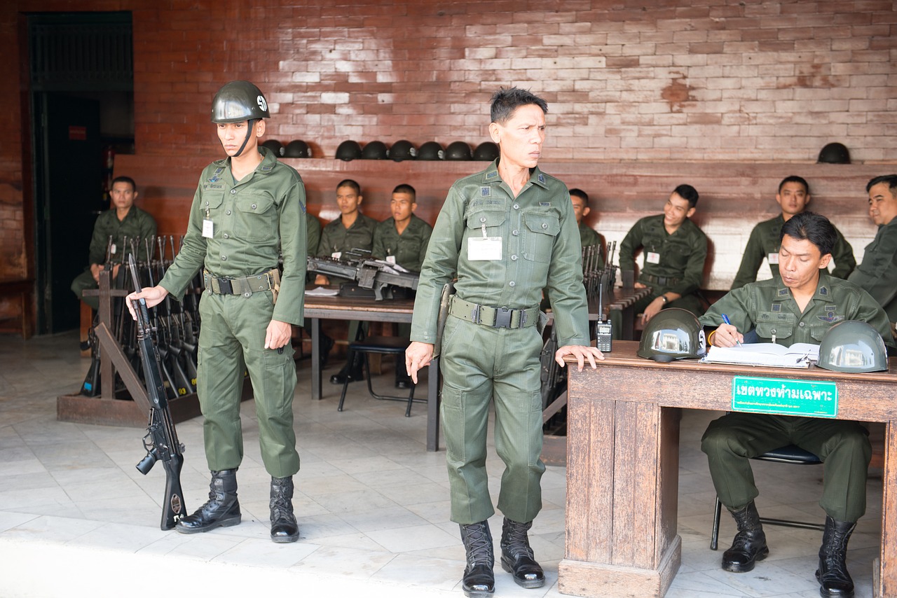 thailand army guard king free photo