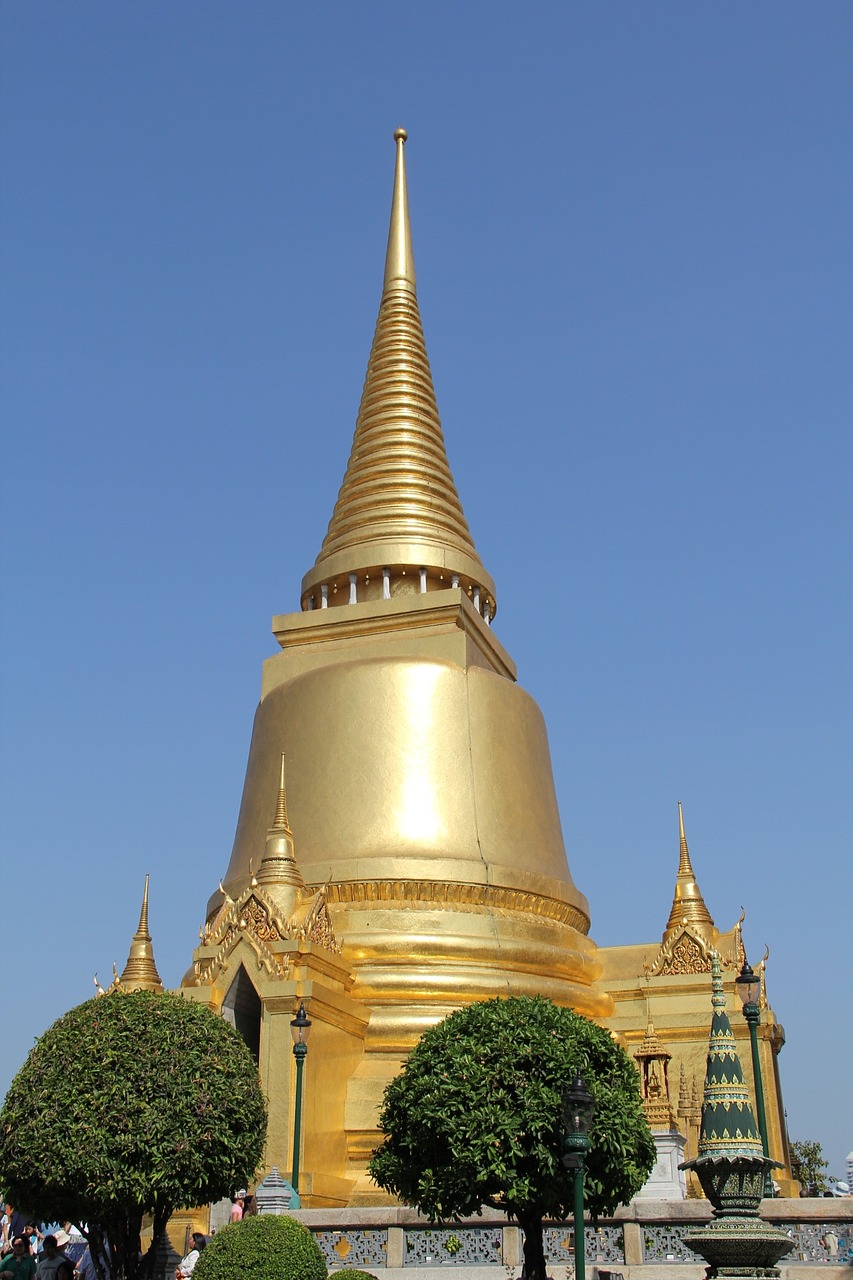 thailand temple jade buddha temple free photo