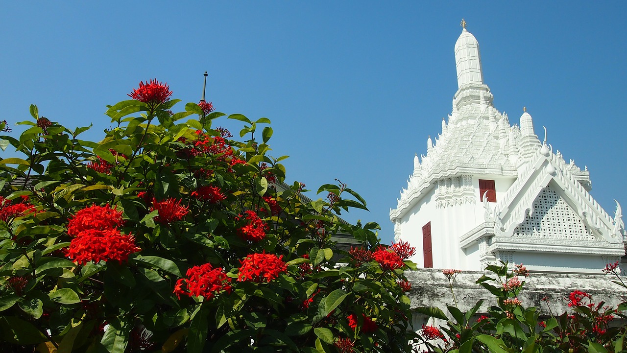 thailand palace building free photo