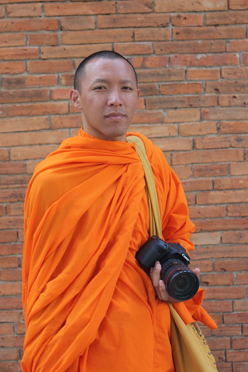 thailand monk monk face free photo