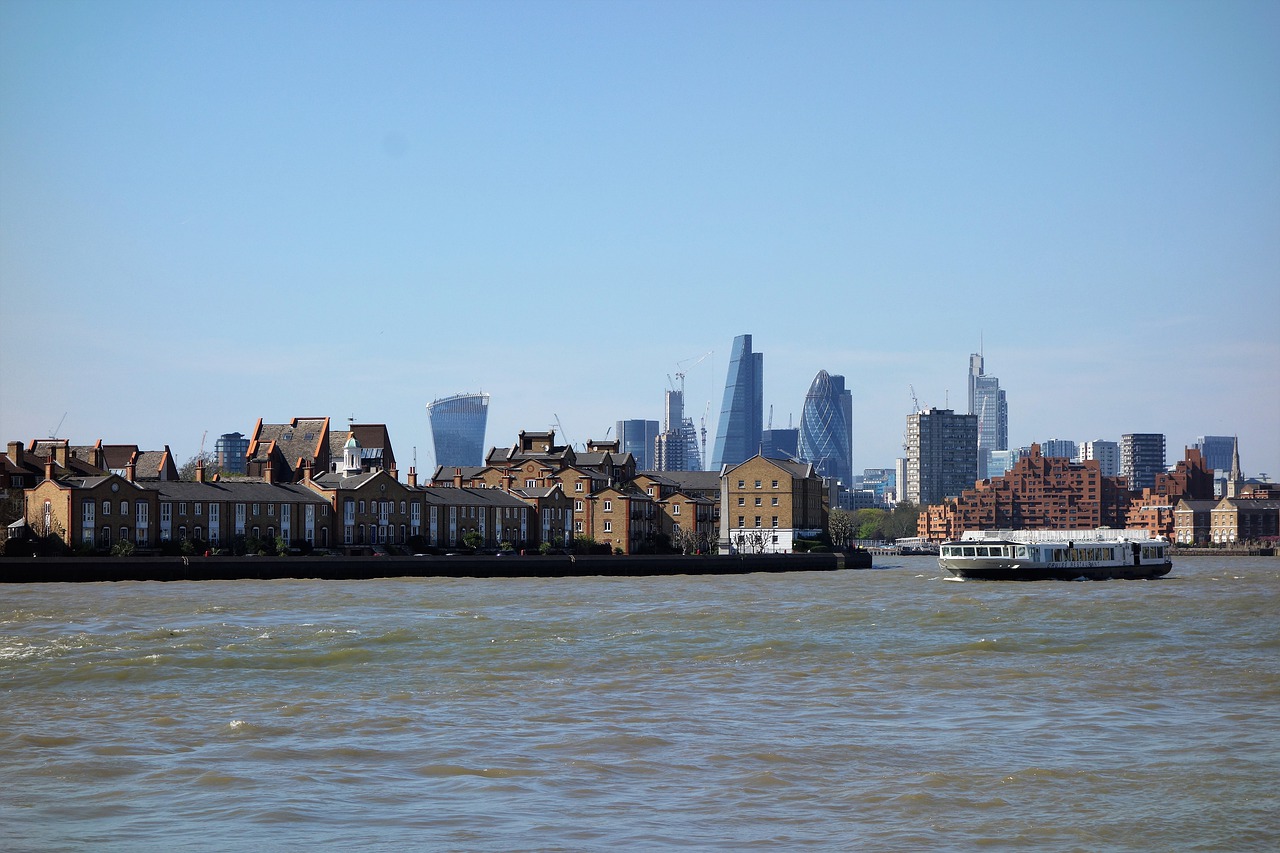 thames  cityscape  docklands free photo