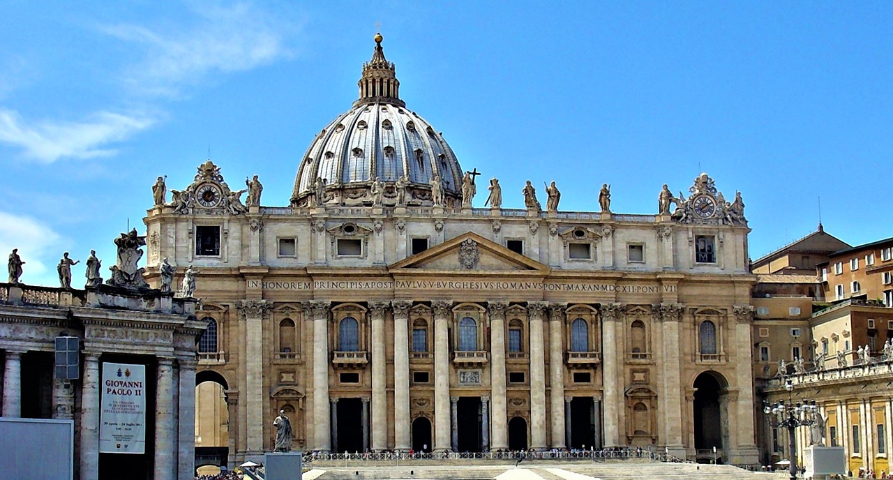 the basilica st peter's the vatican free photo