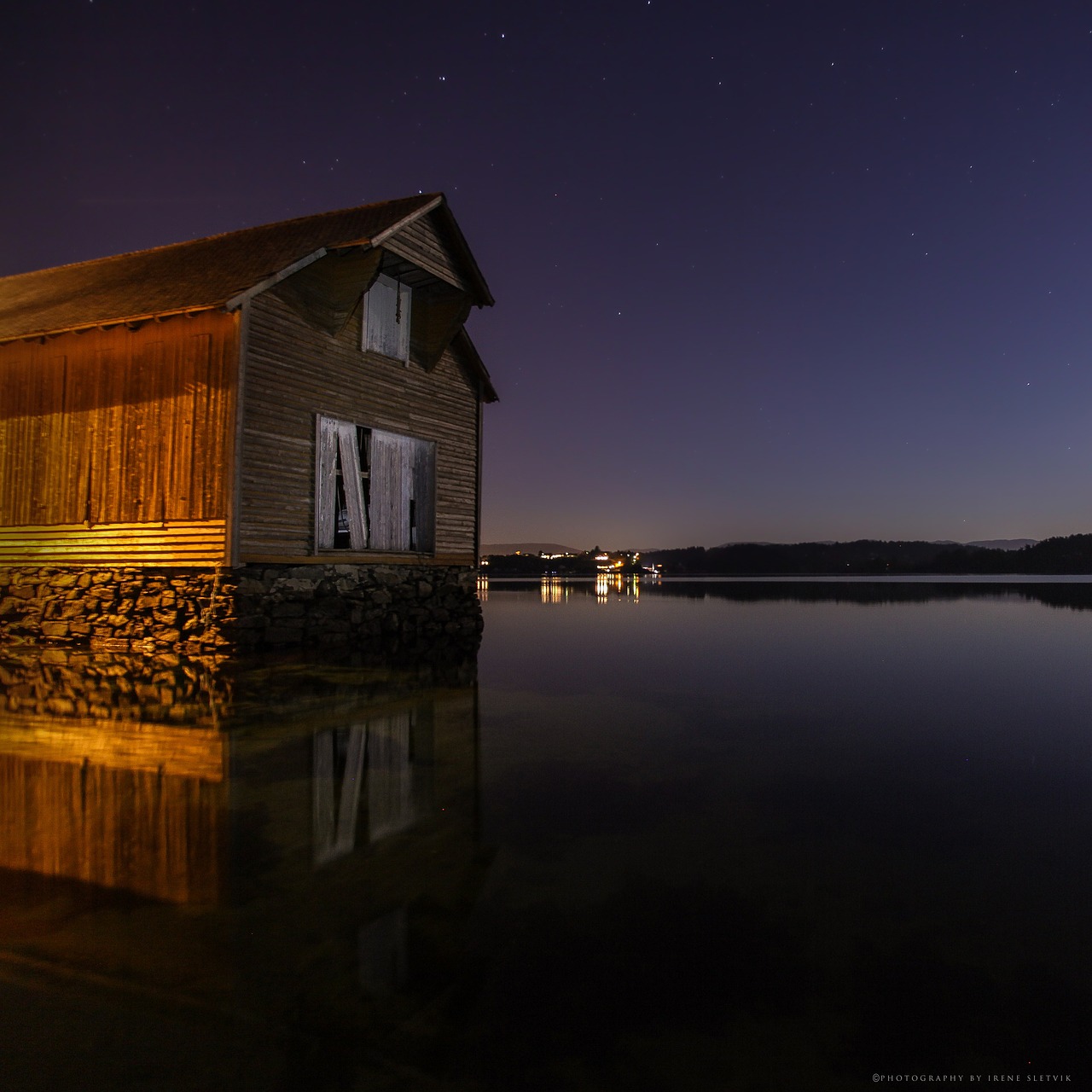 the boathouse night yellow free photo