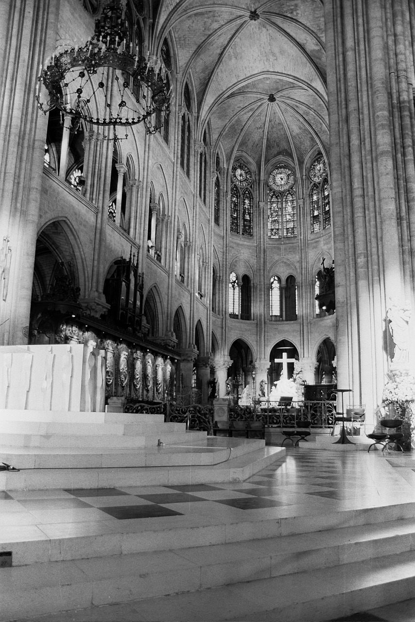 the cathedral notre dame old free photo