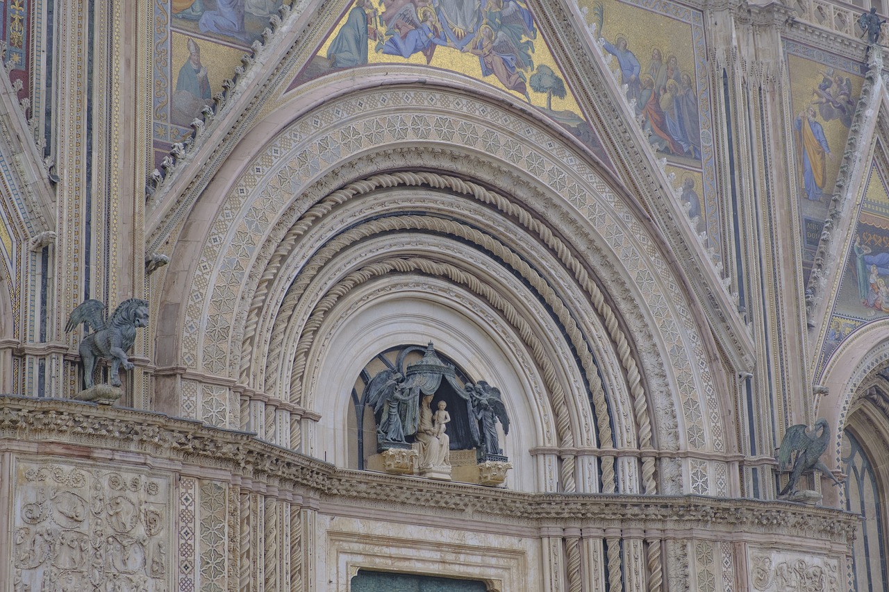 the cathedral of orvieto  orvieto  morning free photo