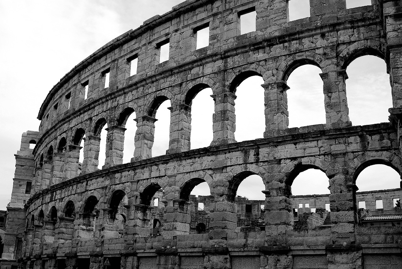 the coliseum monument attraction free photo