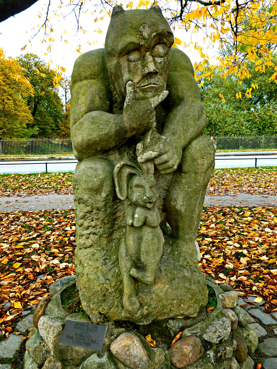 the devil's bridge statue stone figure free photo
