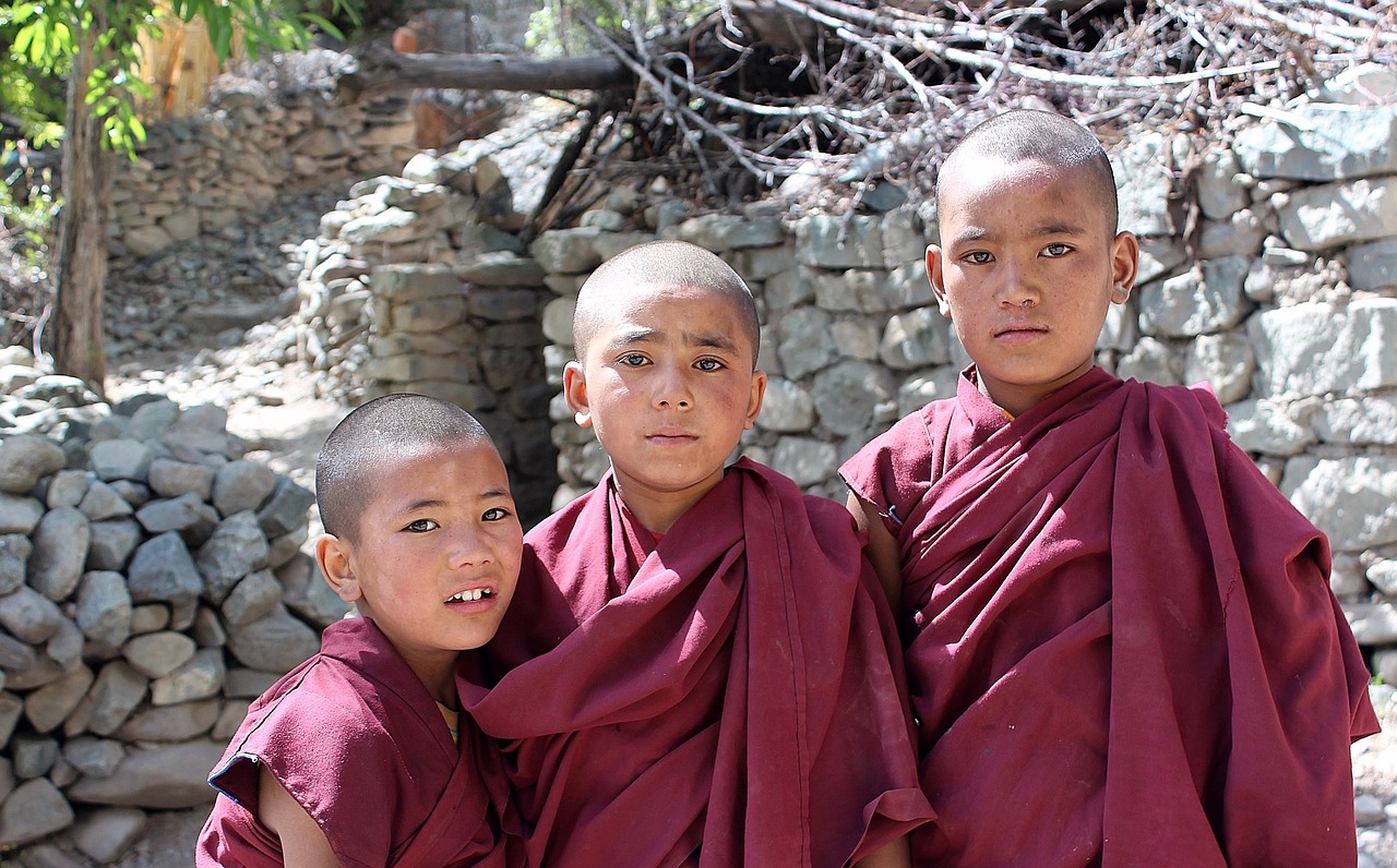 the disciples budhisti children free photo