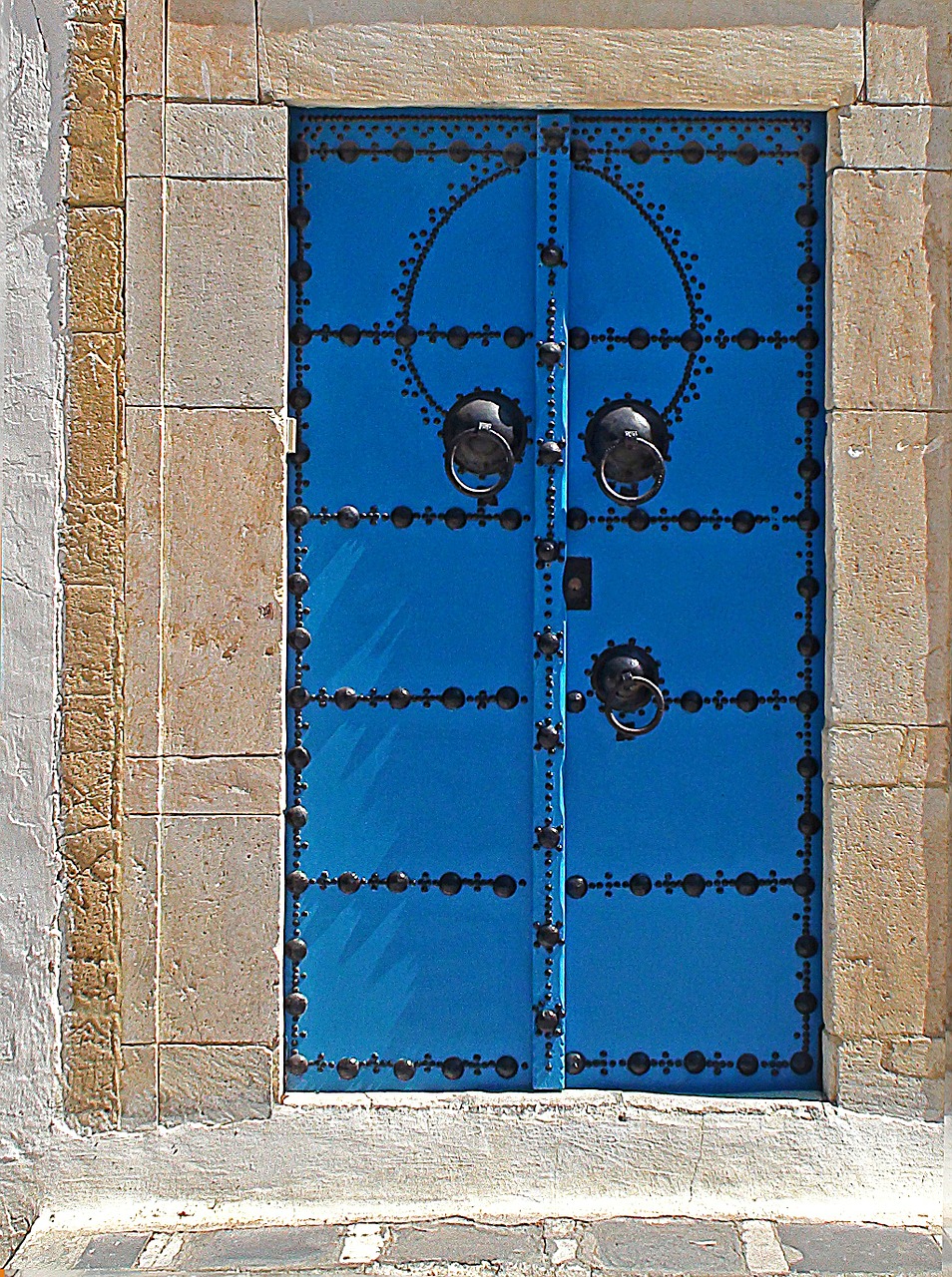 the door entrance doors door knocker free photo