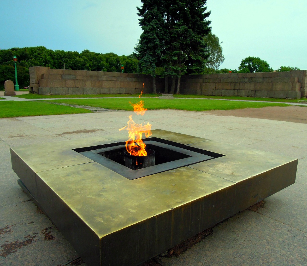 the eternal flame memory victory day free photo