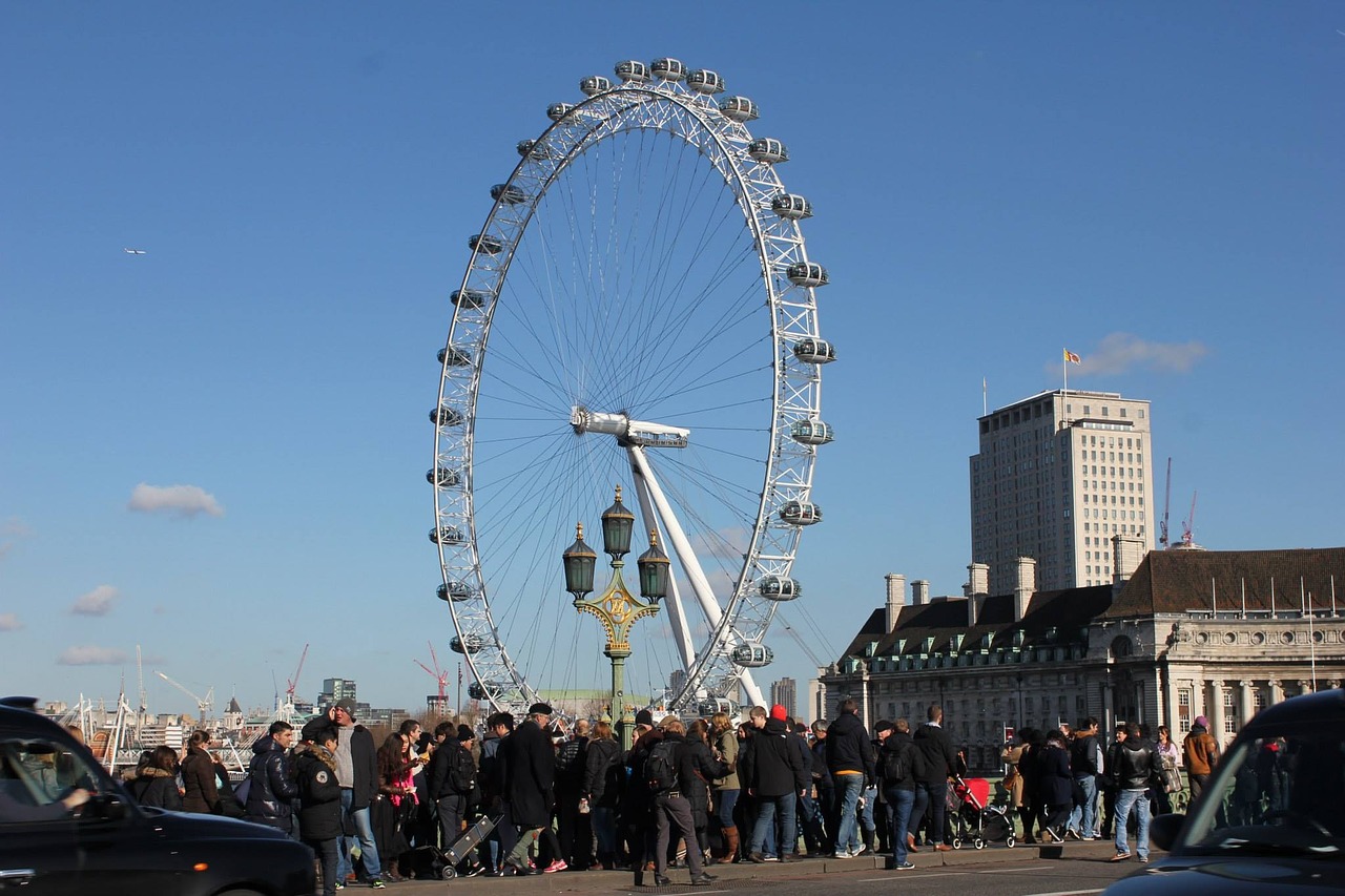 the eye ferris wheel london free photo