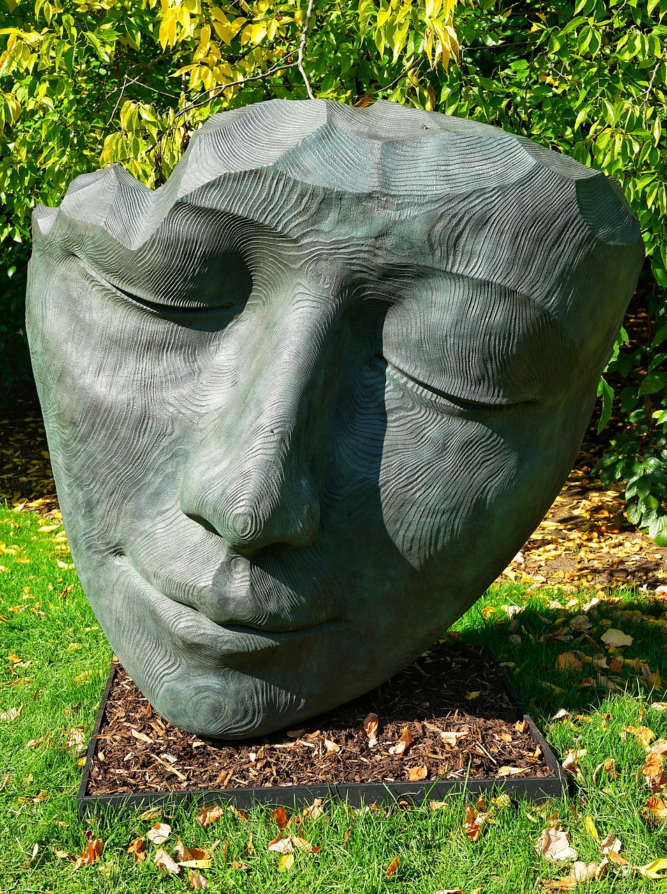 the face sculpture bronze free photo