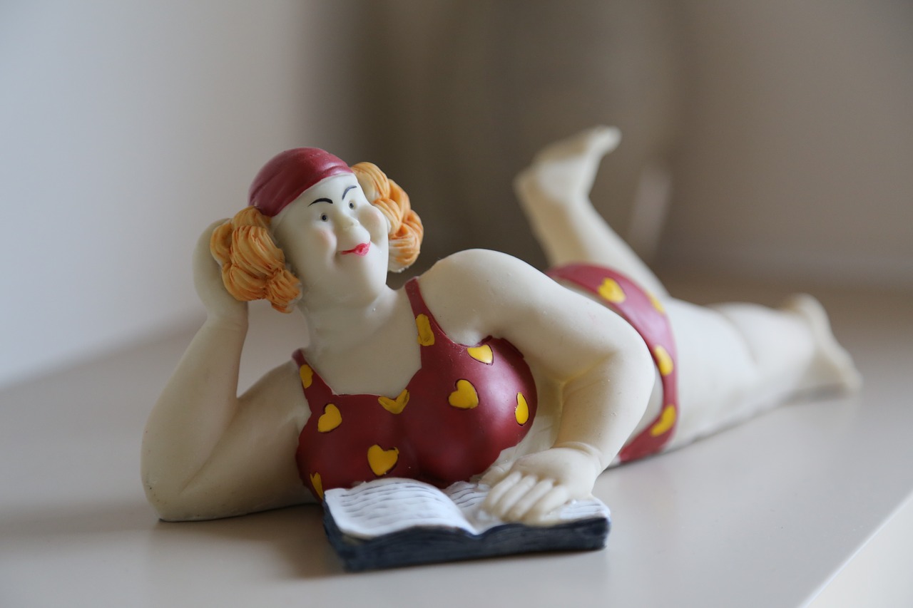 the figurine woman decoration free photo