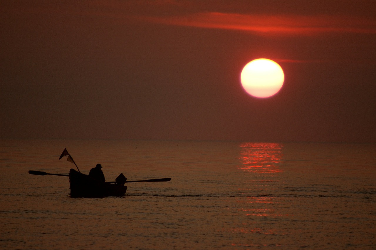 the fisherman twilight sea free photo