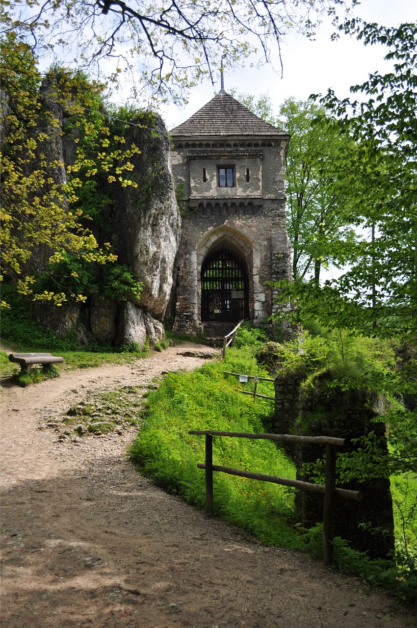 the founding fathers  castle  gateway free photo