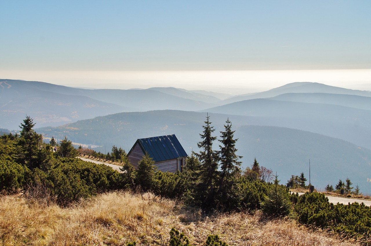 the giant mountains mountain panorama mountains free photo