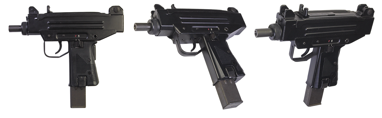 the gun  uzi-pistol  israeli machine free photo