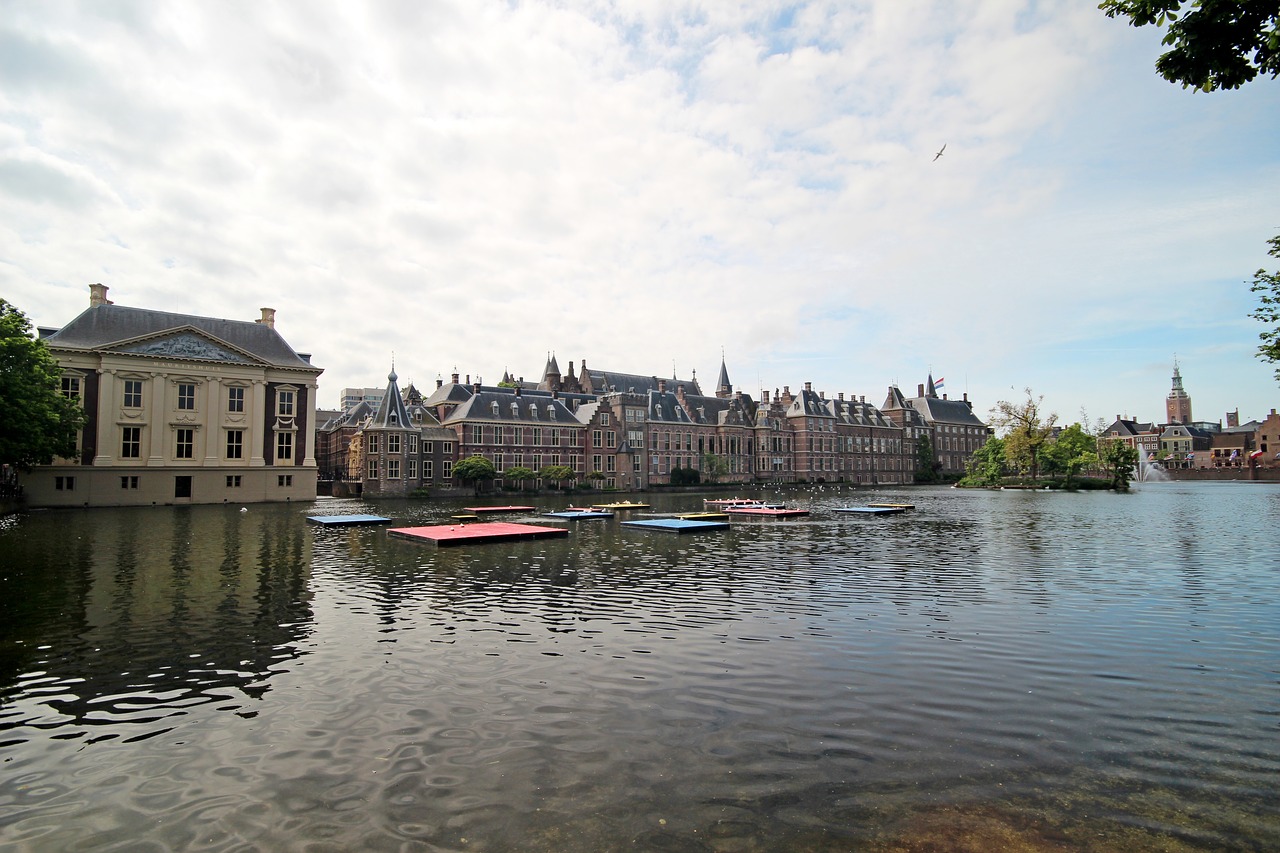 the hague  hofvijver  netherlands free photo