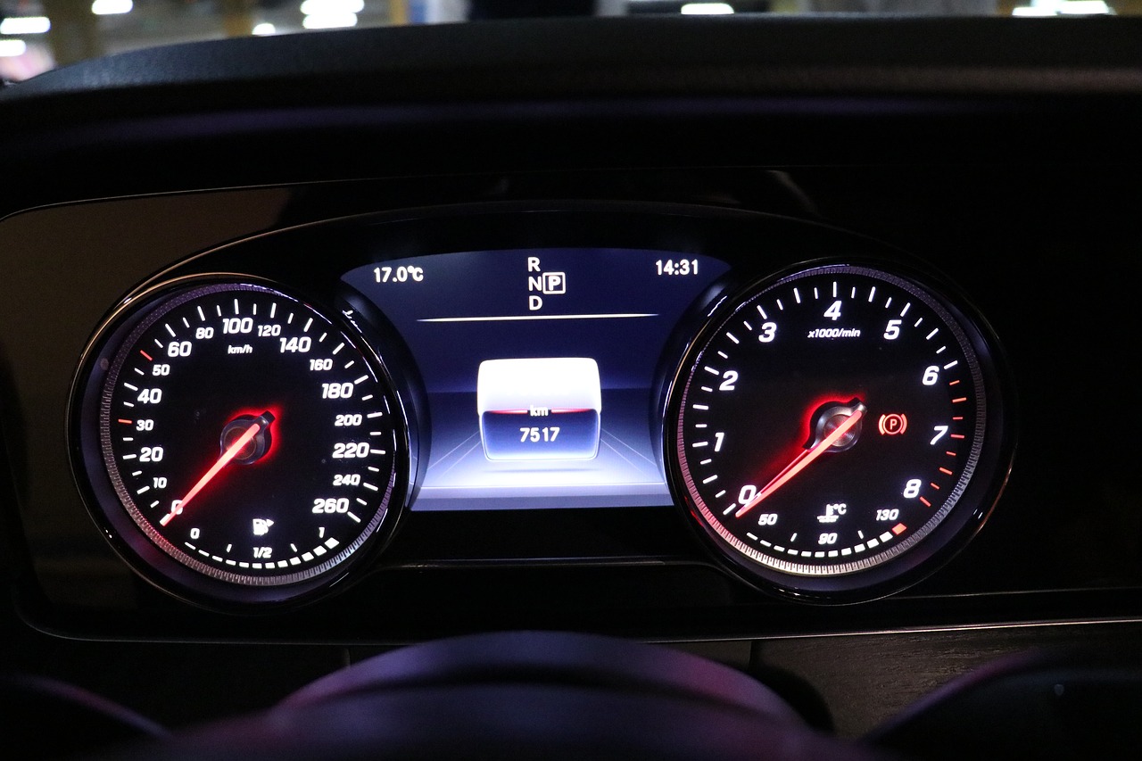 the instrument panel  car  speedometer free photo