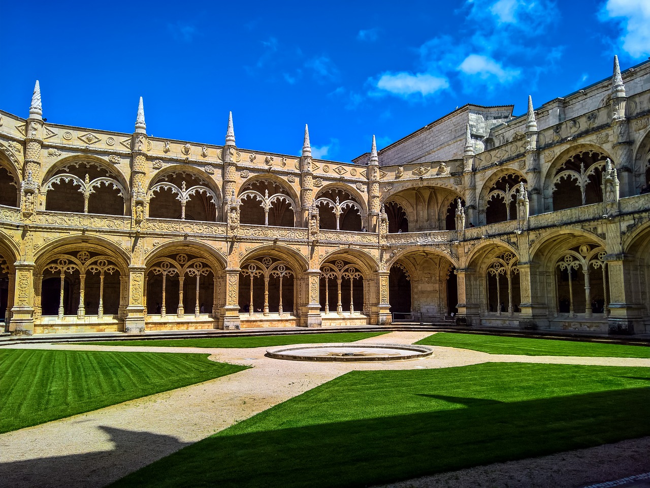 the jerónimos monastery portugal sky free photo