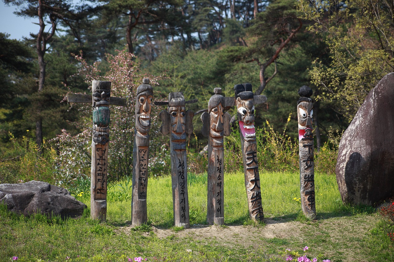 the korean totem pole  republic of korea  traditional free photo