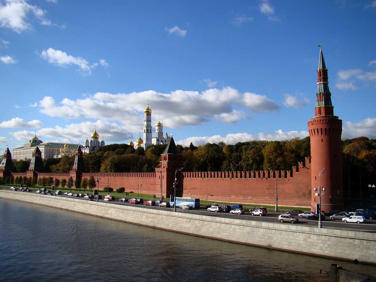 the kremlin kremlevskaya embankment the moscow river free photo