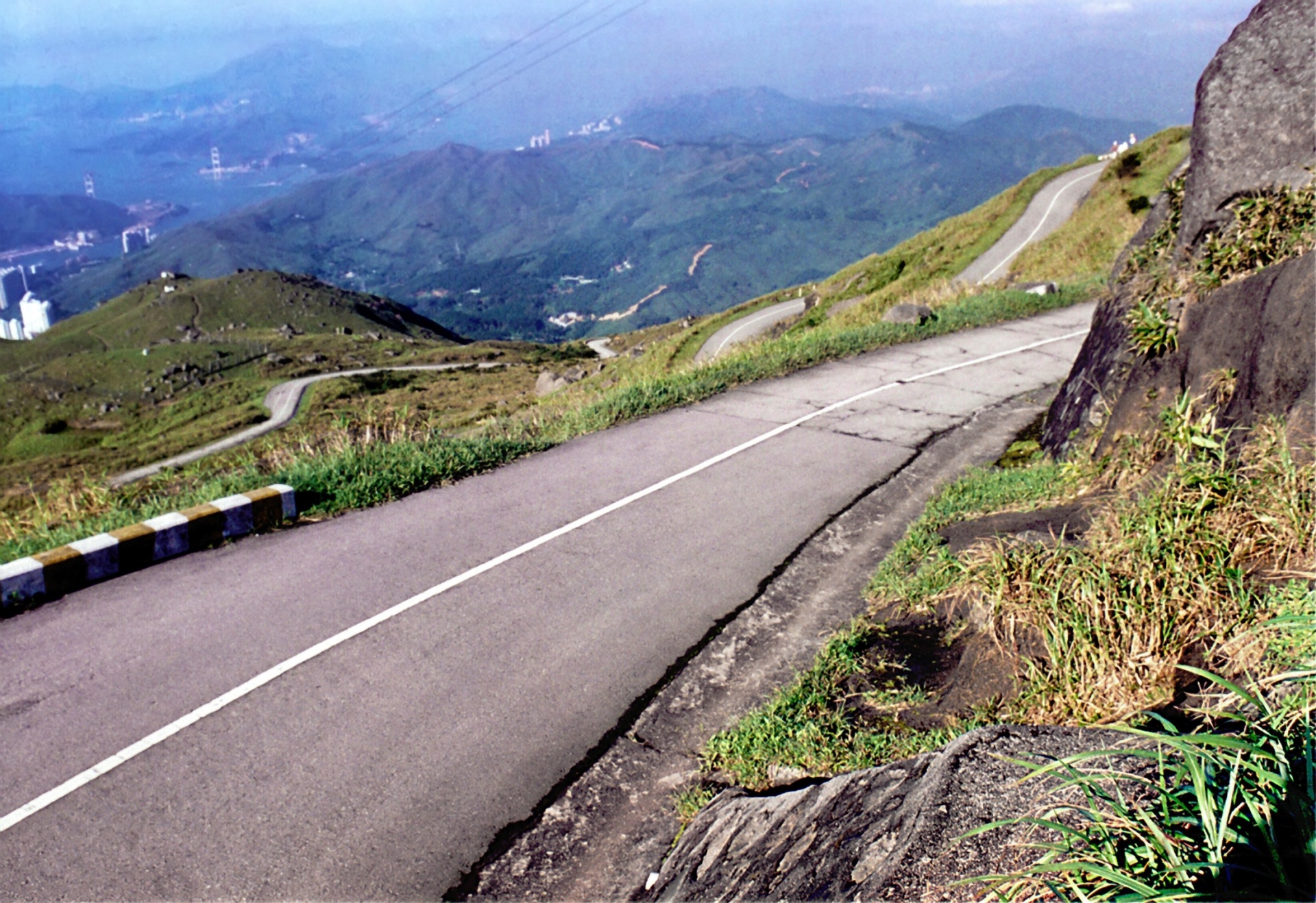 winding road summit taimoshan free photo