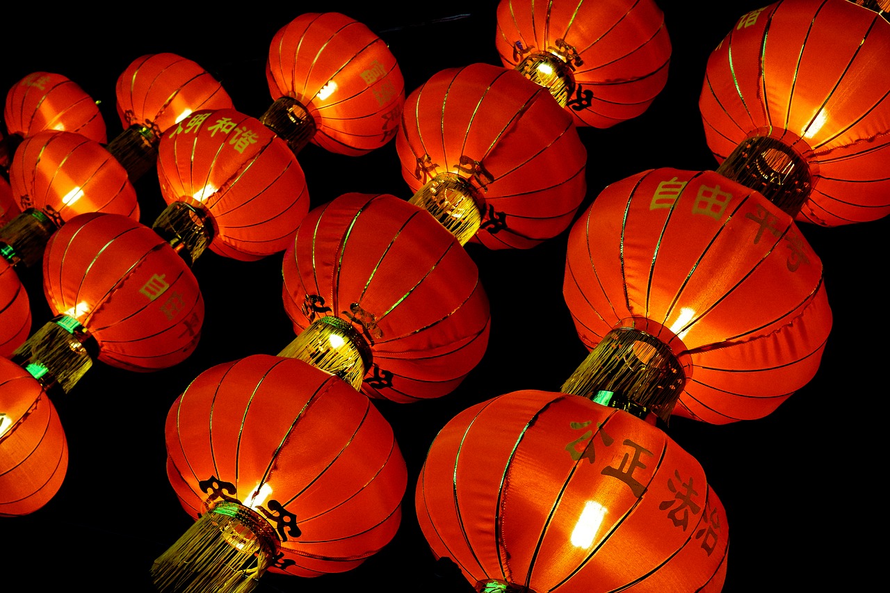 the mid-autumn festival lantern red free photo