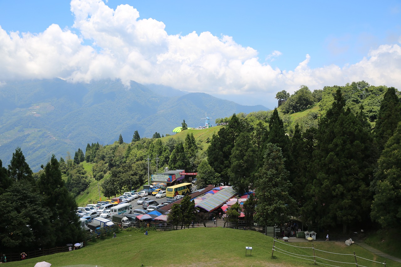 the mountains taiwan green border green grass free photo