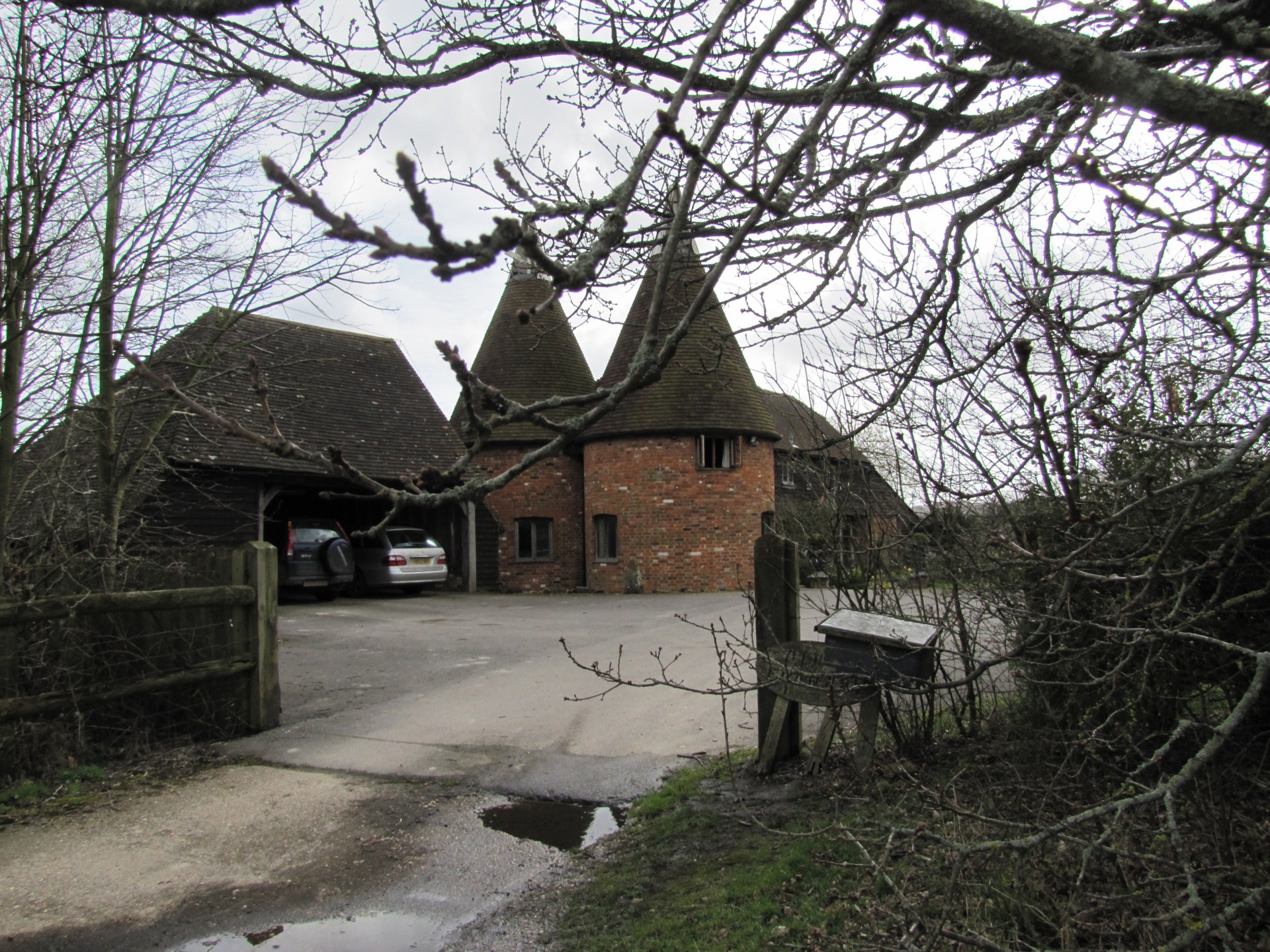 granary oast house country cottage free photo