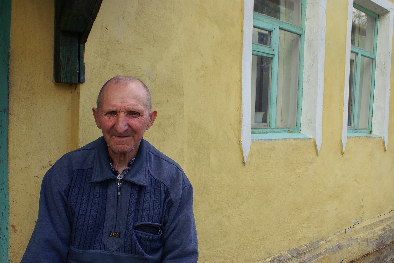 the old man village elderly free photo