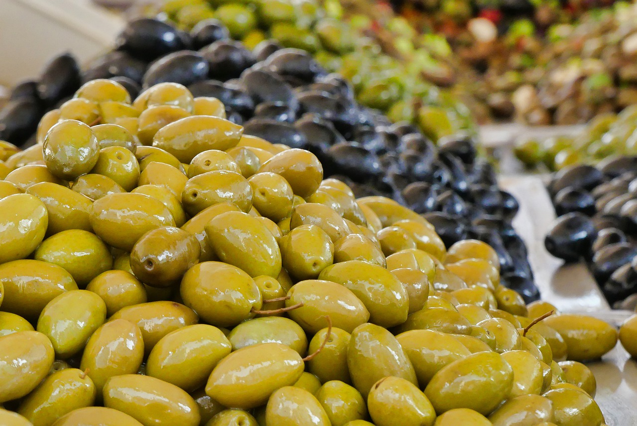 the olives  italy  kitchen free photo