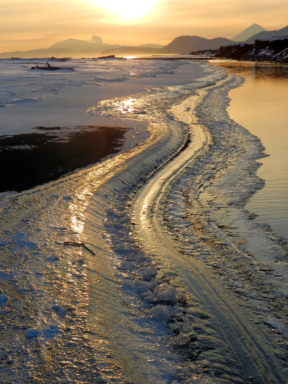 the pacific ocean wave wind free photo