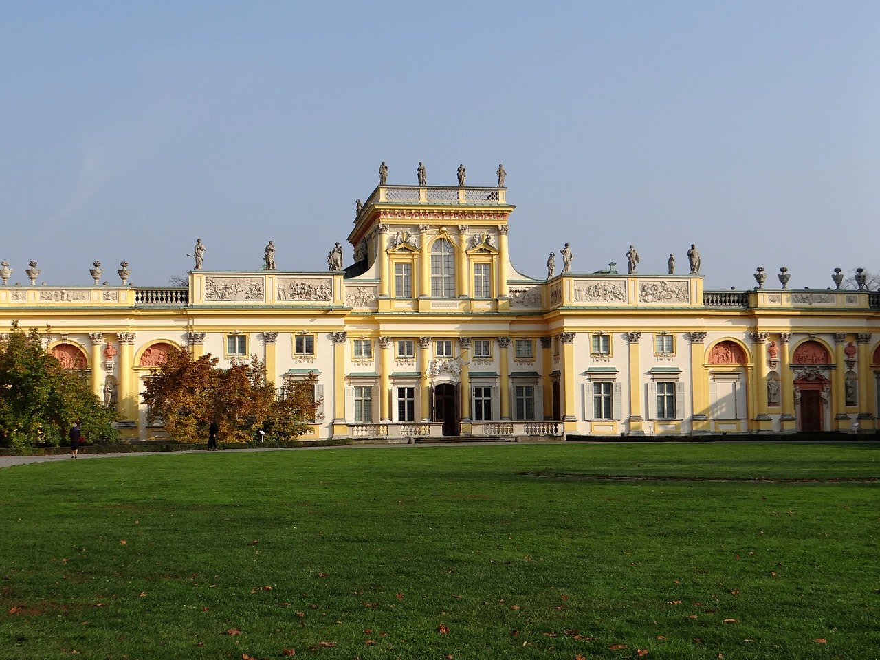 the palace in wilanow the palace monument free photo