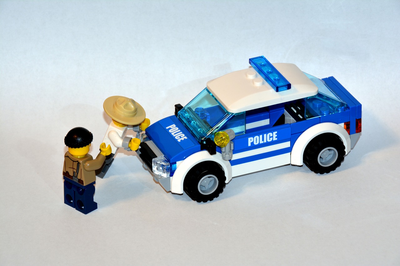 the police arrest lego free photo