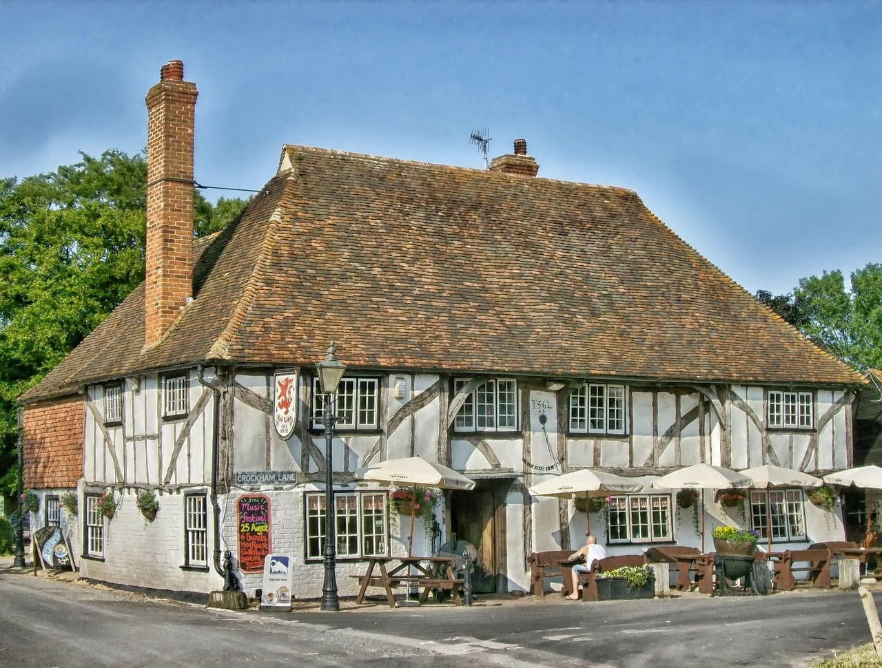 the red lion hernhill england free photo