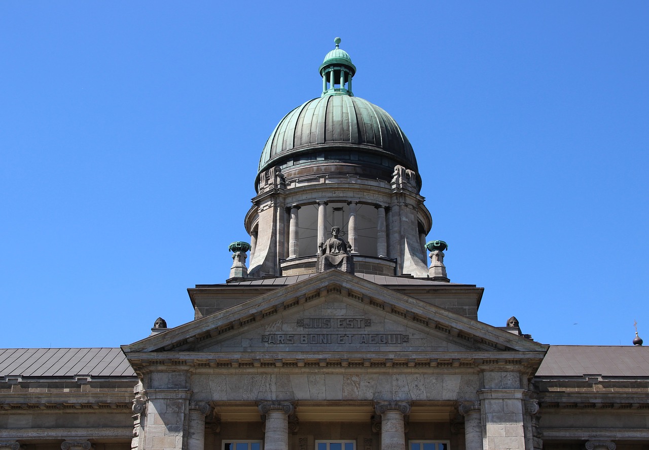 the regional court of hamburg  hanseatic higher regional court  hamburg free photo