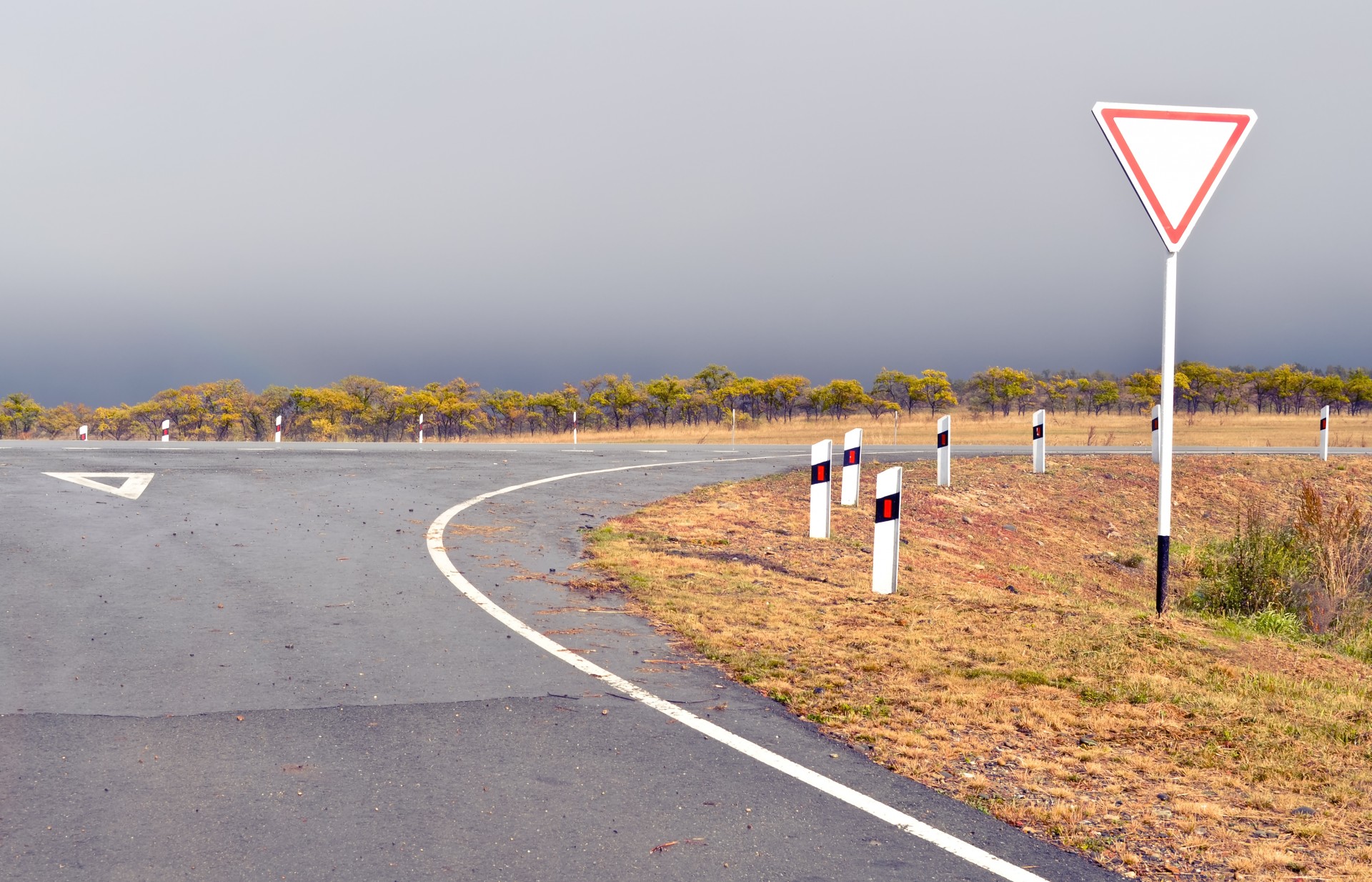 road asphalt turn free photo