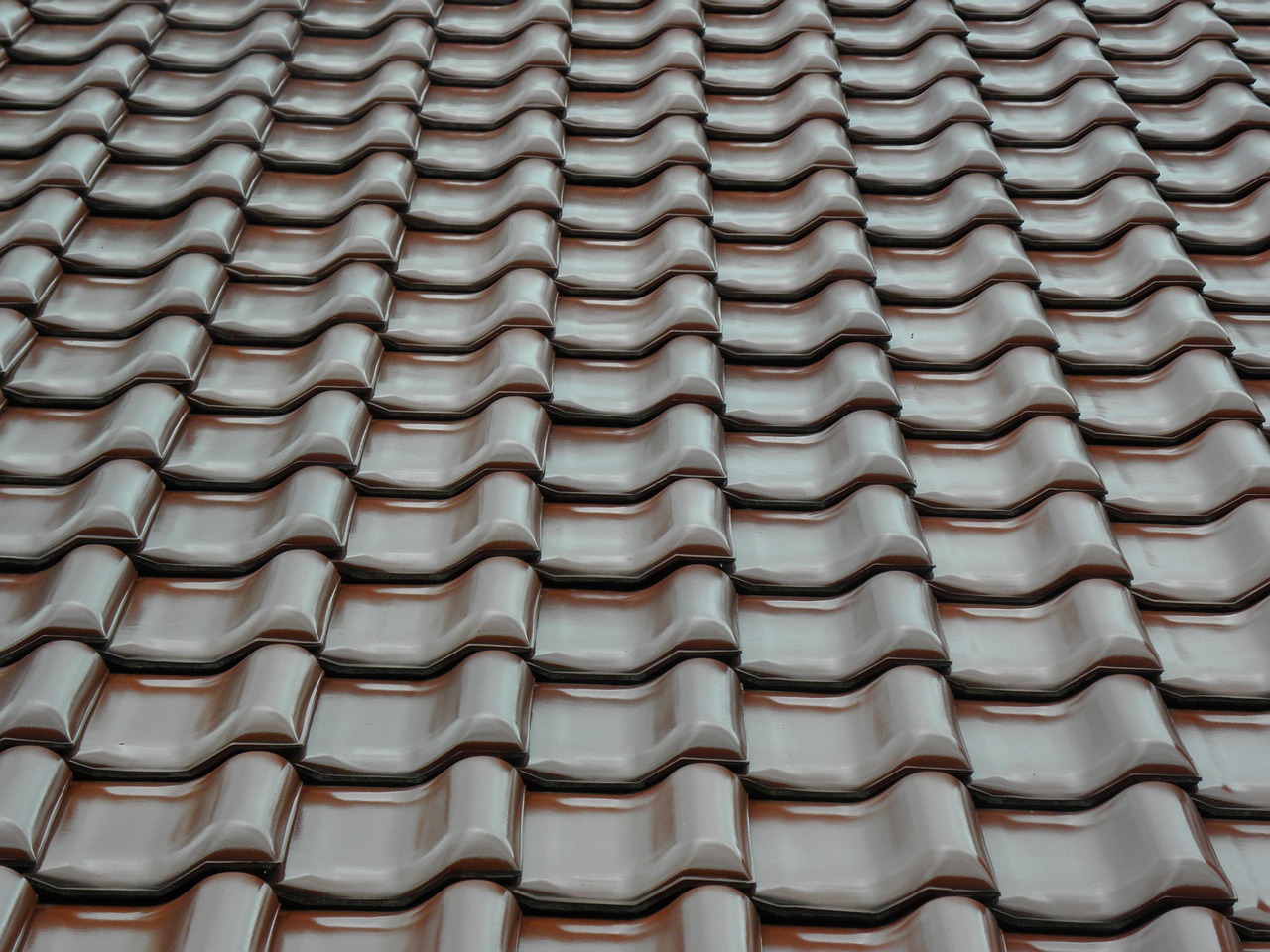 the roof of the  tile  house free photo