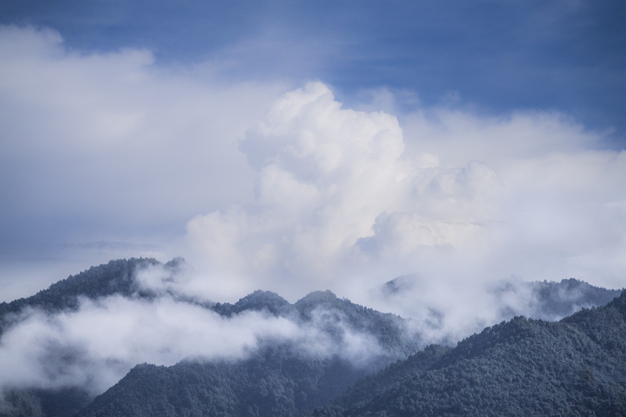 the scenery cloud mountain free photo