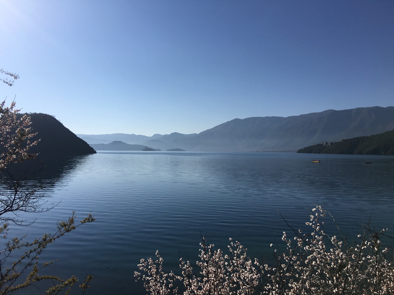 the scenery lugu lake lake free photo