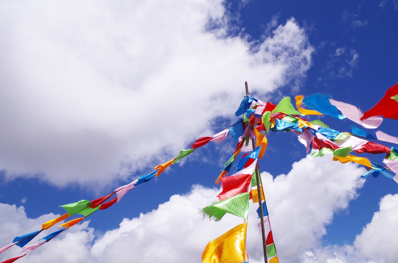 the scenery blue sky and white clouds material free photo